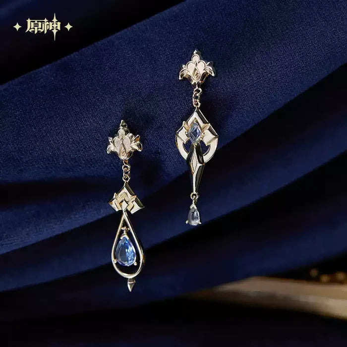 Asymmetrical earrings